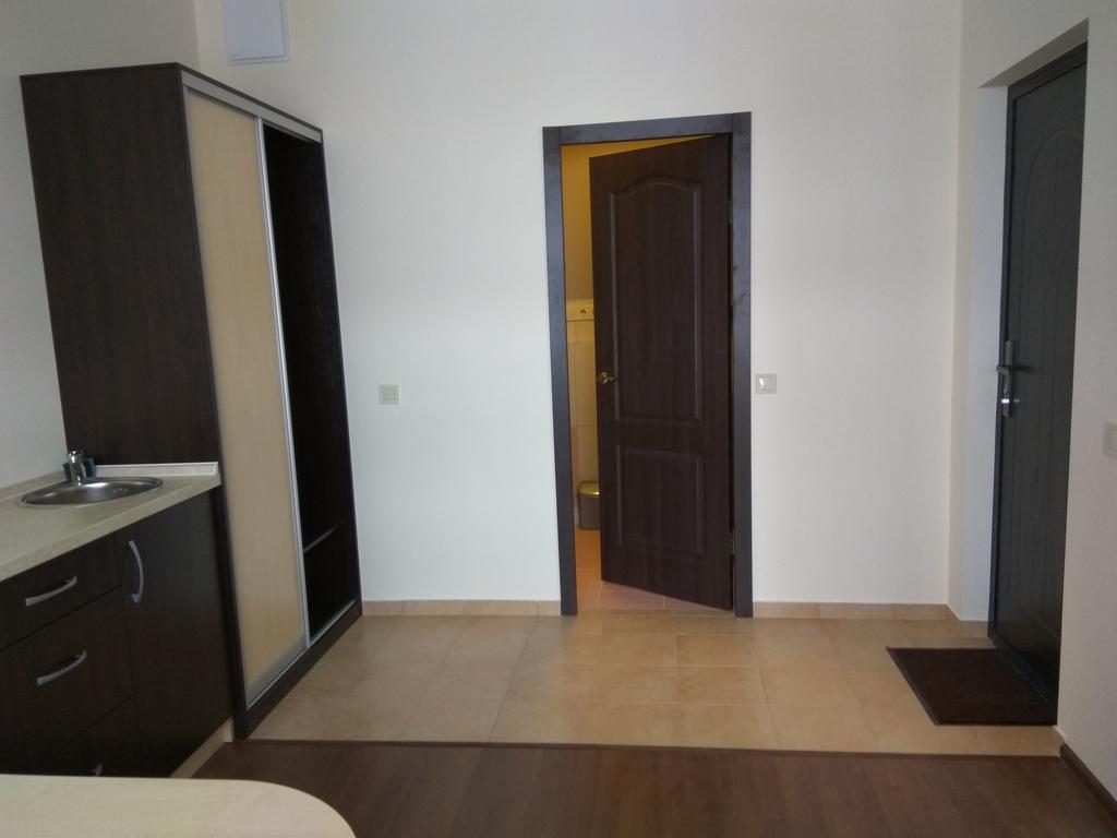 S&M Apartments - Zarichna Kyiv Exterior foto